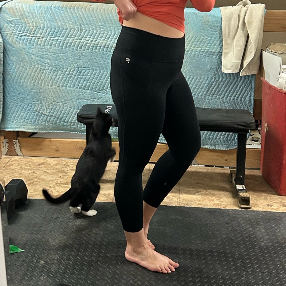 {Fabletics} Powerhold Black Leggings